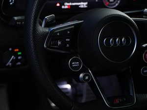 Купе Audi R8 2021 года, 17849434 рублей, Москва