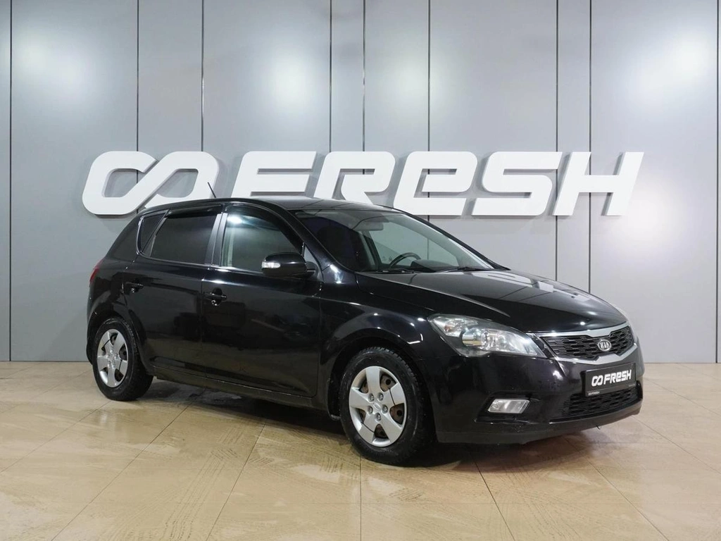 Хетчбэк Kia Ceed 2011 года, 699000 рублей, Воронеж