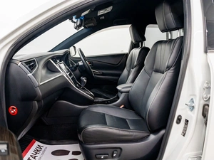 Внедорожник Toyota Harrier 2014 года, 2460000 рублей, Красноярск