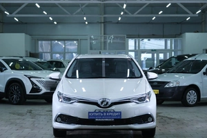 Хетчбэк Toyota Auris 2016 года, 1469000 рублей, Омск