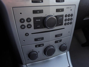 Седан Opel Astra 2010 года, 619000 рублей, Волгоград