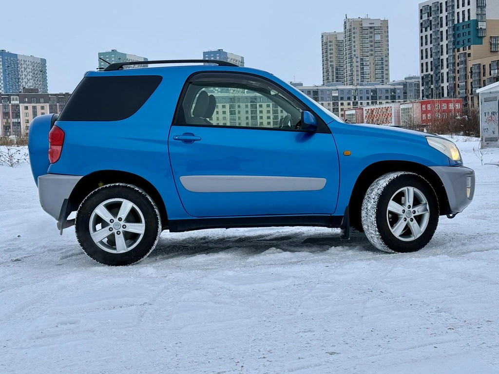 Внедорожник Toyota RAV4 2002 года, 630000 рублей, Красноярск