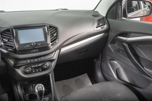 Седан ВАЗ (LADA) Vesta 2018 года, 949000 рублей, Томск