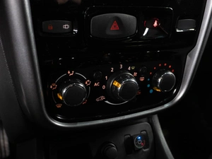 Внедорожник Renault Duster 2012 года, 889000 рублей, Тюмень