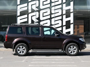 Внедорожник Nissan Pathfinder 2012 года, 1575000 рублей, Волгоград