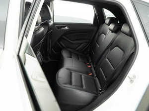 Хетчбэк Mercedes-benz B-класс 2015 года, 1577077 рублей, Москва