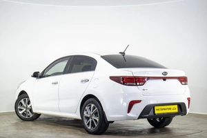 Седан Kia Rio 2019 года, 1689000 рублей, Оренбург