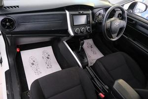 Универсал Toyota Corolla Fielder 2016 года, 1249000 рублей, Омск