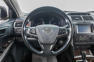 Седан Toyota Camry 2018 года, 2599000 рублей, Барнаул