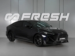 Лифтбек Changan UNI-V 2023 года, 2485000 рублей, Красный Пахарь