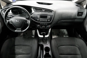 Хетчбэк Kia Ceed 2018 года, 1359000 рублей, Омск