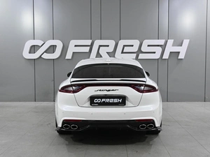 Лифтбек Kia Stinger 2018 года, 2349000 рублей, Аксай