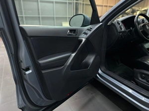 Внедорожник Volkswagen Tiguan 2009 года, 1047000 рублей, Красноярск
