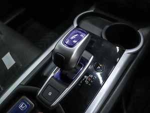 Хетчбэк Honda Jade 2015 года, 1349000 рублей, Красноярск