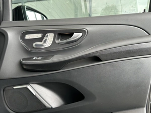 Минивэн Mercedes-benz V-класс 2023 года, 15150000 рублей, Уфа