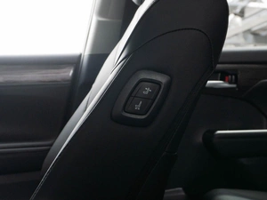 Внедорожник Toyota Highlander 2026 года, 5630000 рублей, Тюмень