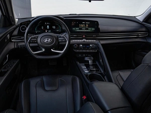 Седан Hyundai Elantra 2023 года, 2089000 рублей, Краснодар