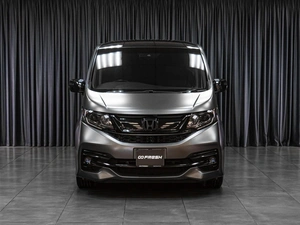 Минивэн Honda Stepwgn Spada 2016 года, 2355000 рублей, Тюмень
