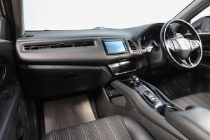 Внедорожник Honda Vezel 2015 года, 1789000 рублей, Новосибирск