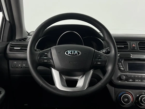 Хетчбэк Kia Rio 2014 года, 839900 рублей, Казань