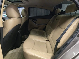 Седан Hyundai Elantra 2011 года, 875000 рублей, Красноярск