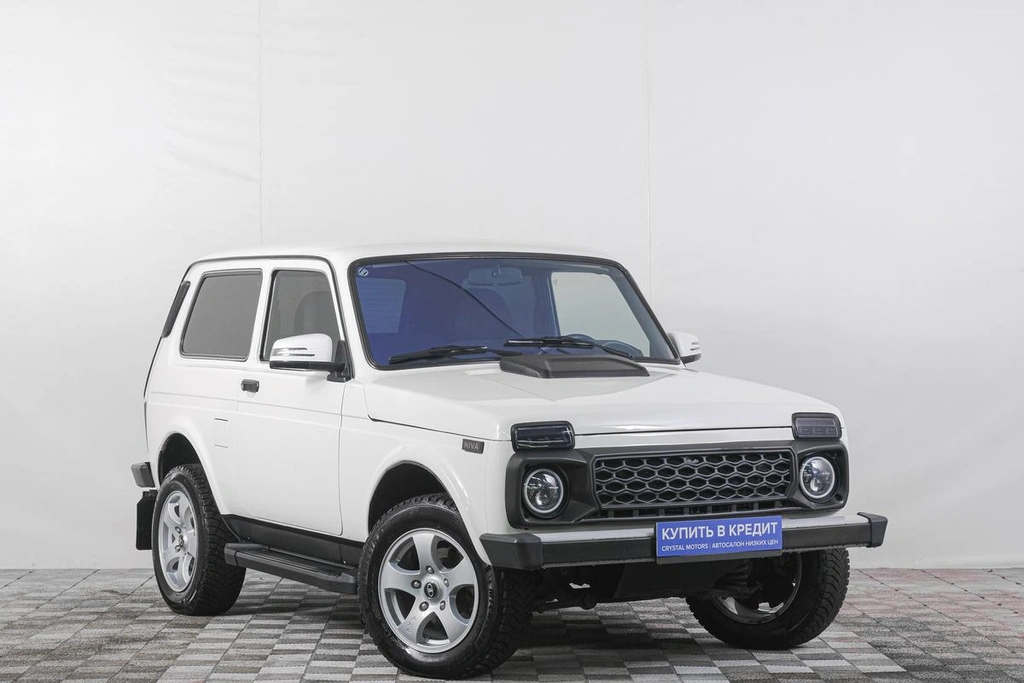 Внедорожник ВАЗ (LADA) 4x4 (Нива) 2015 года, 749000 рублей, Кемерово