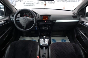 Хэтчбек Opel Astra 2008 года, 560000 рублей, Мирное