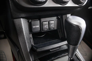 Седан Toyota Corolla 2014 года, 949000 рублей, Пермь
