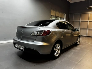 Седан Mazda 3 2010 года, 867000 рублей, Красноярск