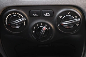 Седан Kia Rio 2011 года, 829000 рублей, Омск