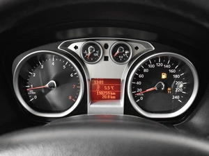 Хетчбэк Ford Focus 2008 года, 389900 рублей, Казань