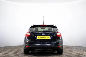 Хетчбэк Ford Focus 2013 года, 679000 рублей, Пермь