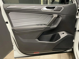 Внедорожник Volkswagen Tiguan 2022 года, 4500000 рублей, Красноярск