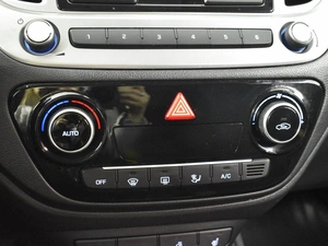 Седан Hyundai Solaris 2019 года, 1337900 рублей, Казань