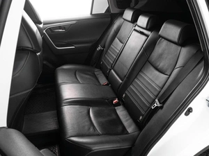 Внедорожник Toyota RAV4 2021 года, 3657000 рублей, Тюмень