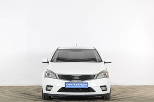 Хетчбэк Kia Ceed 2010 года, 819000 рублей, Тюмень
