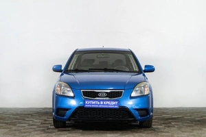 Седан Kia Rio 2010 года, 599000 рублей, Сургут