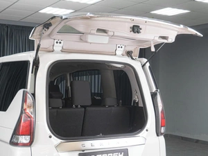 Минивэн Nissan Serena 2019 года, 1877000 рублей, Тюмень