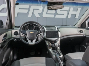 Седан Chevrolet Cruze 2014 года, 749000 рублей, Сургут