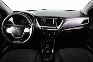Седан Hyundai Solaris 2017 года, 749000 рублей, Пермь
