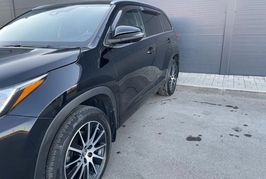 Внедорожник Toyota Highlander 2019 года, 3745000 рублей, Солонцы