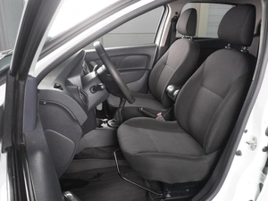 Седан Renault Logan 2018 года, 938000 рублей, Минеральные Воды