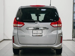 Минивэн Honda Freed 2022 года, 1872000 рублей, Красноярск