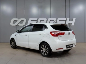 Хетчбэк Kia Rio 2012 года, 879000 рублей, Воронеж