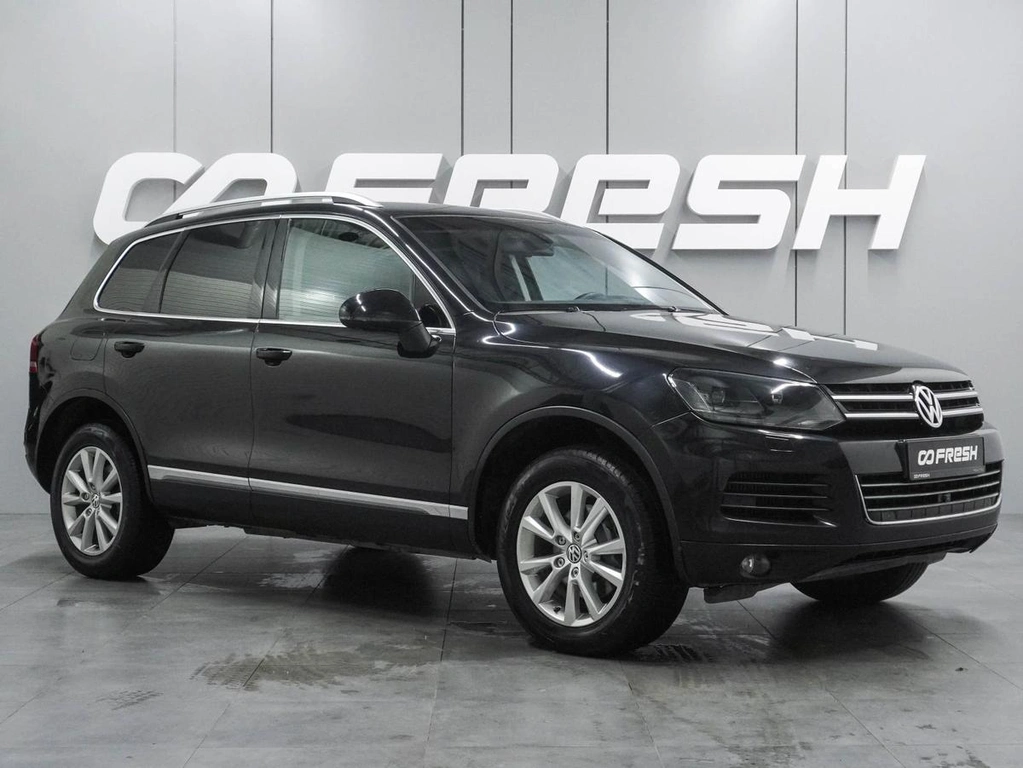 Внедорожник Volkswagen Touareg 2011 года, 1584000 рублей, Воронеж