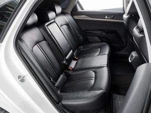 Седан Kia K5 2020 года, 2300000 рублей, Тюмень
