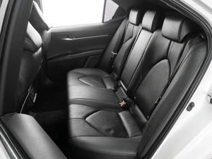 Седан Toyota Camry 2021 года, 3049000 рублей, Тюмень