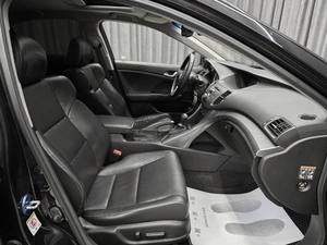 Седан Honda Accord 2012 года, 1449000 рублей, Красноярск