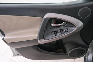 Внедорожник Toyota RAV4 2007 года, 1129000 рублей, Красноярск