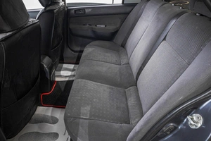 Седан Mitsubishi Lancer 2004 года, 299000 рублей, Барнаул